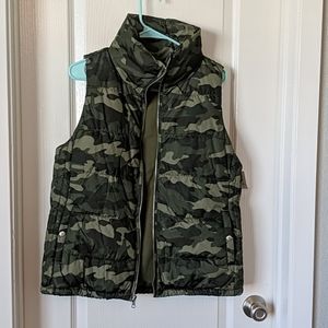Old navy camo vest